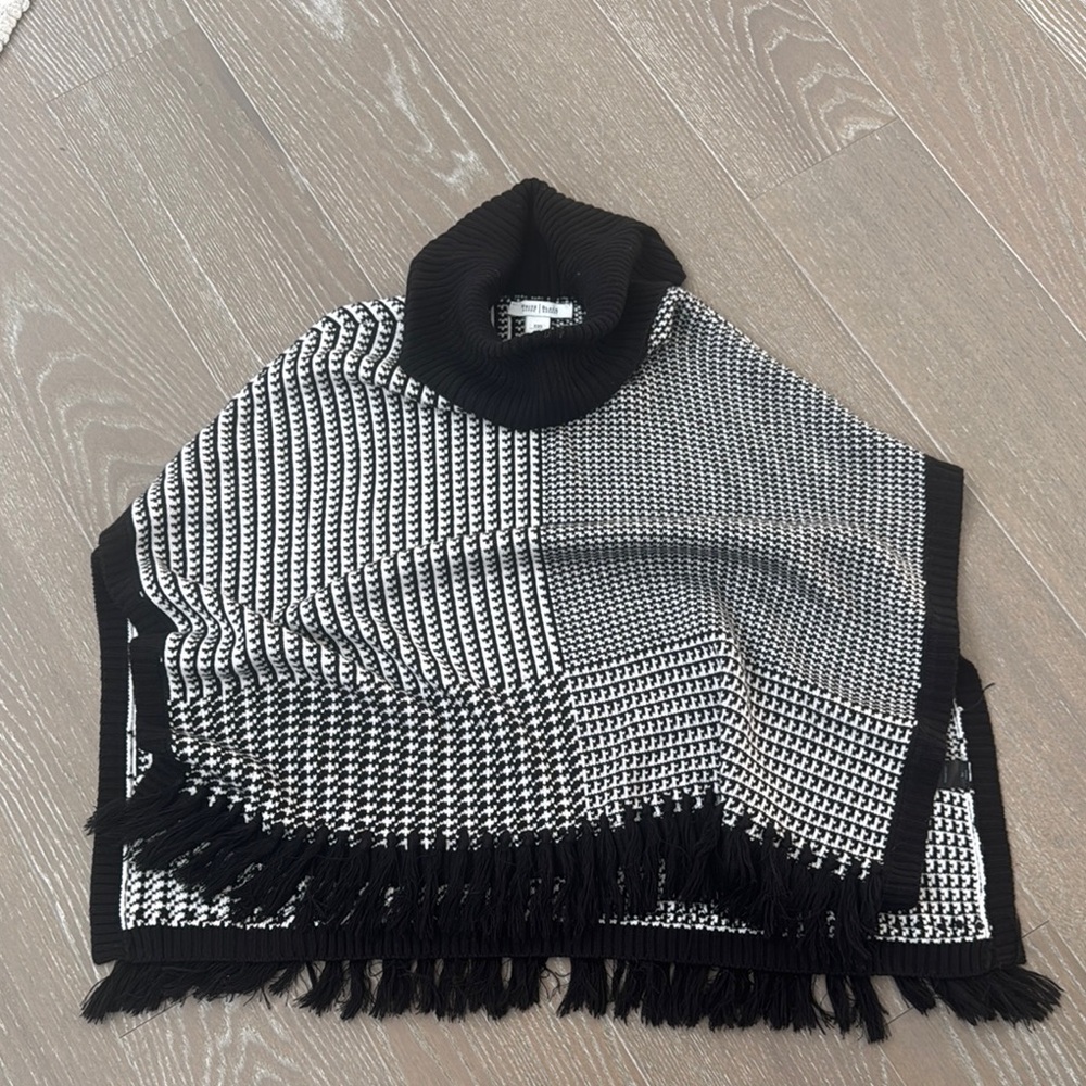 White House Black Market Black and White Knit Poncho